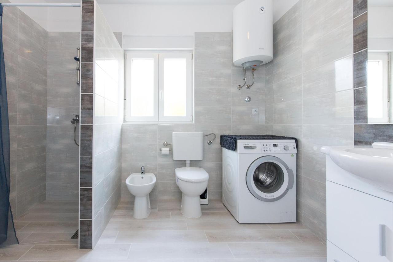 Apartment Dajana Pinezići المظهر الخارجي الصورة