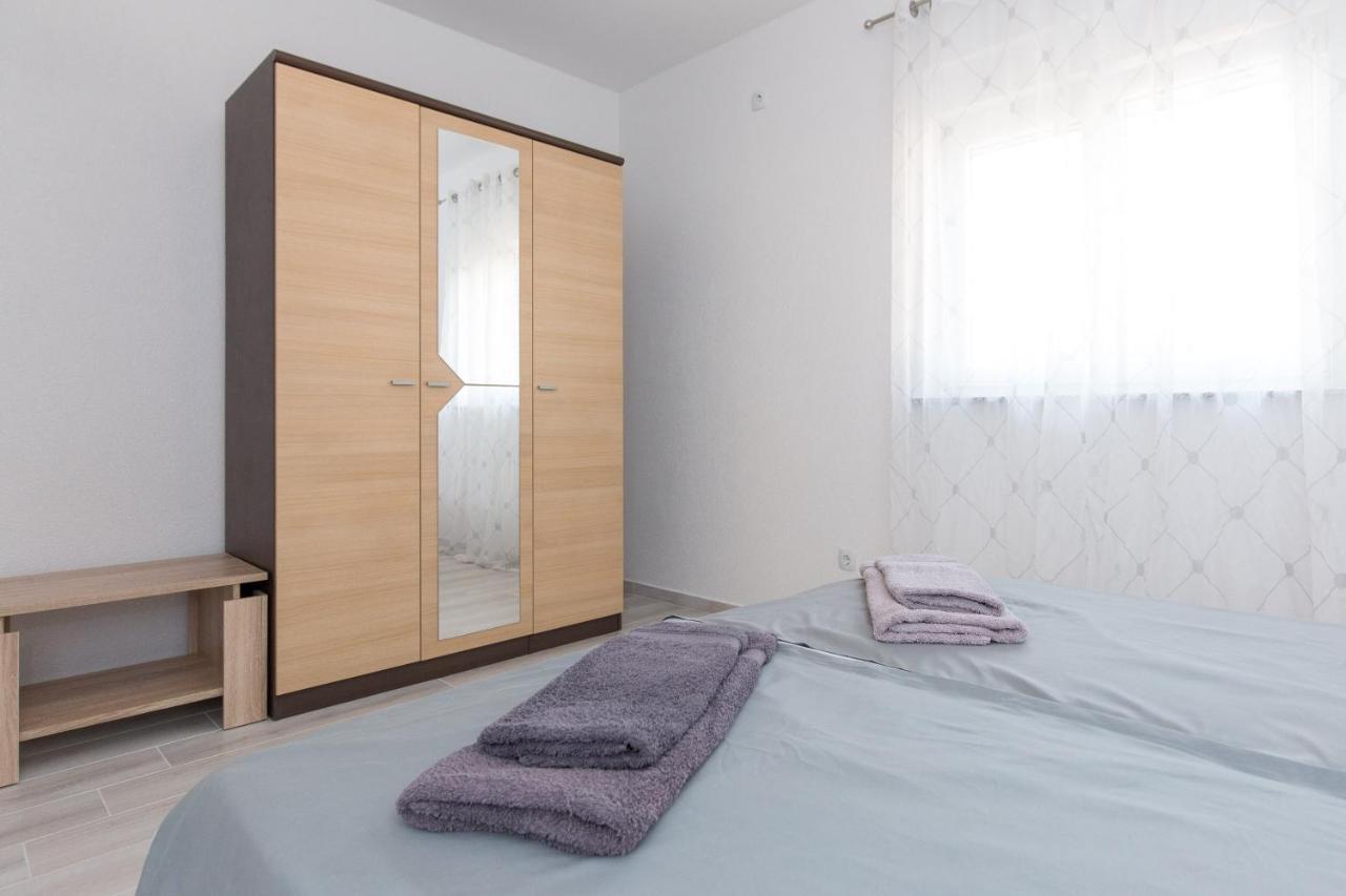 Apartment Dajana Pinezići المظهر الخارجي الصورة